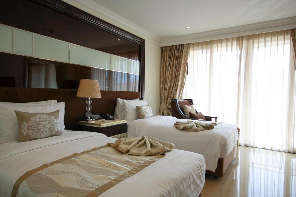 Lk President Hotel Патая Екстериор снимка