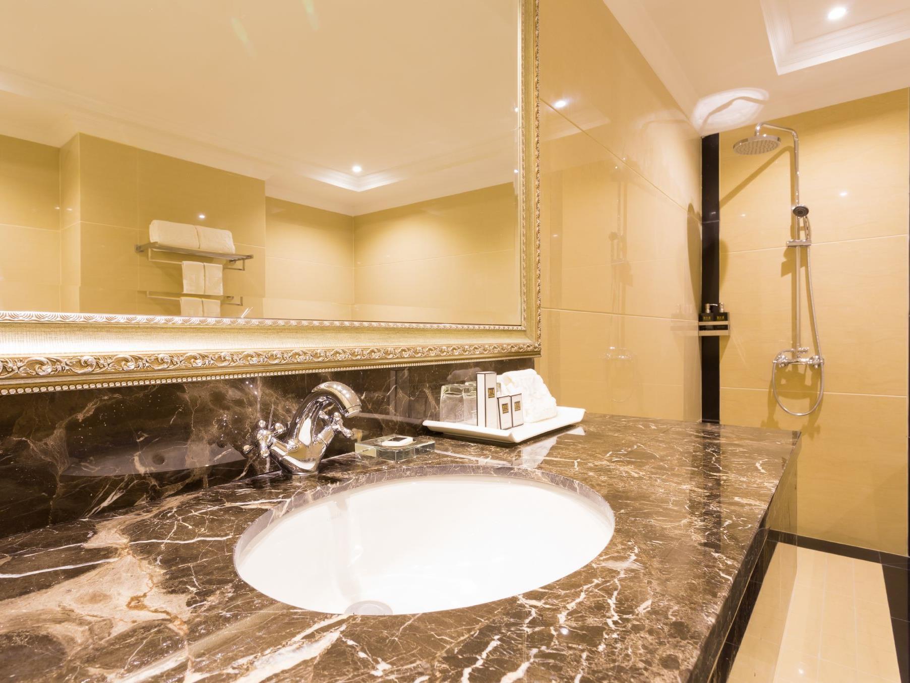 Lk President Hotel Патая Екстериор снимка