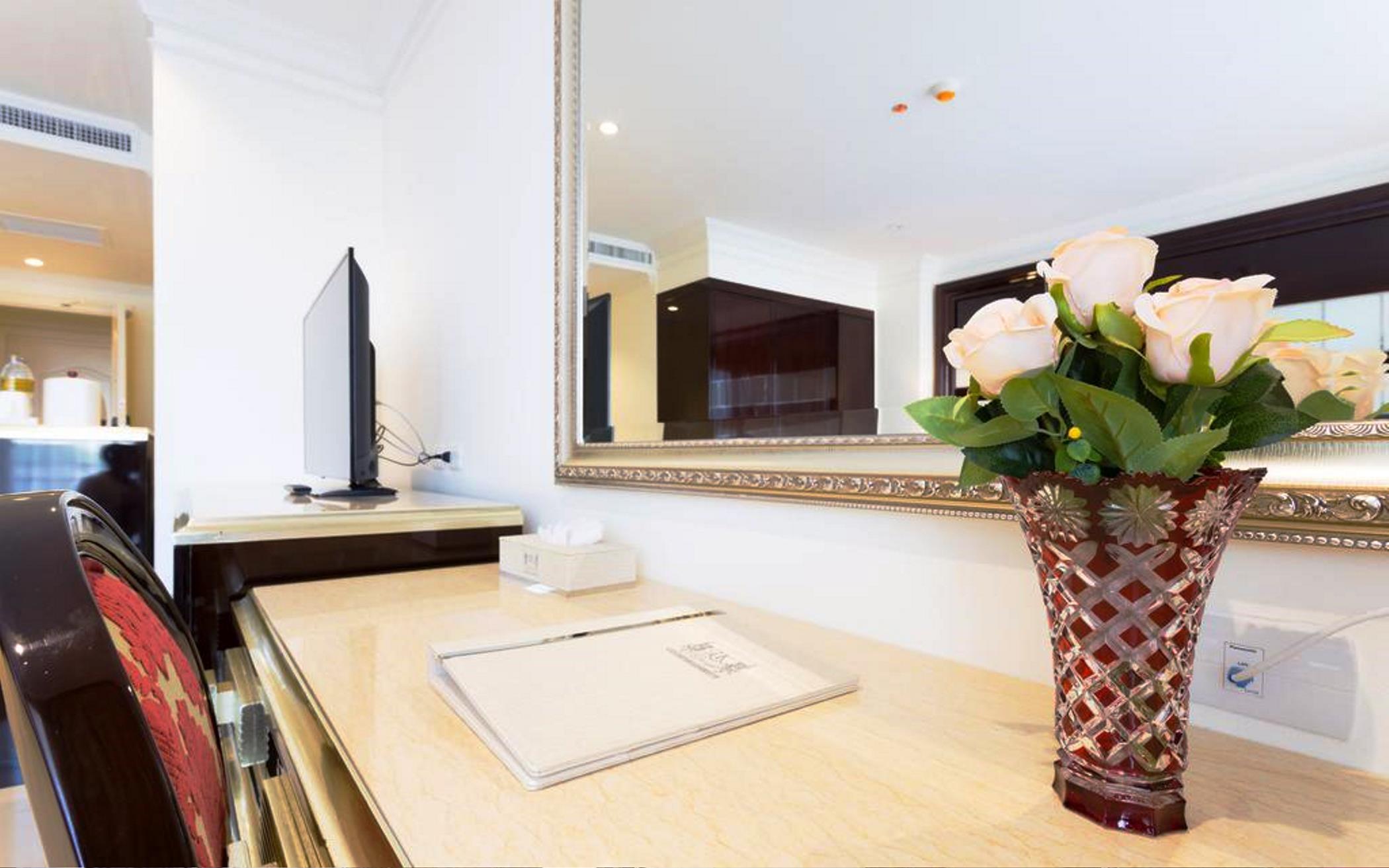 Lk President Hotel Патая Екстериор снимка