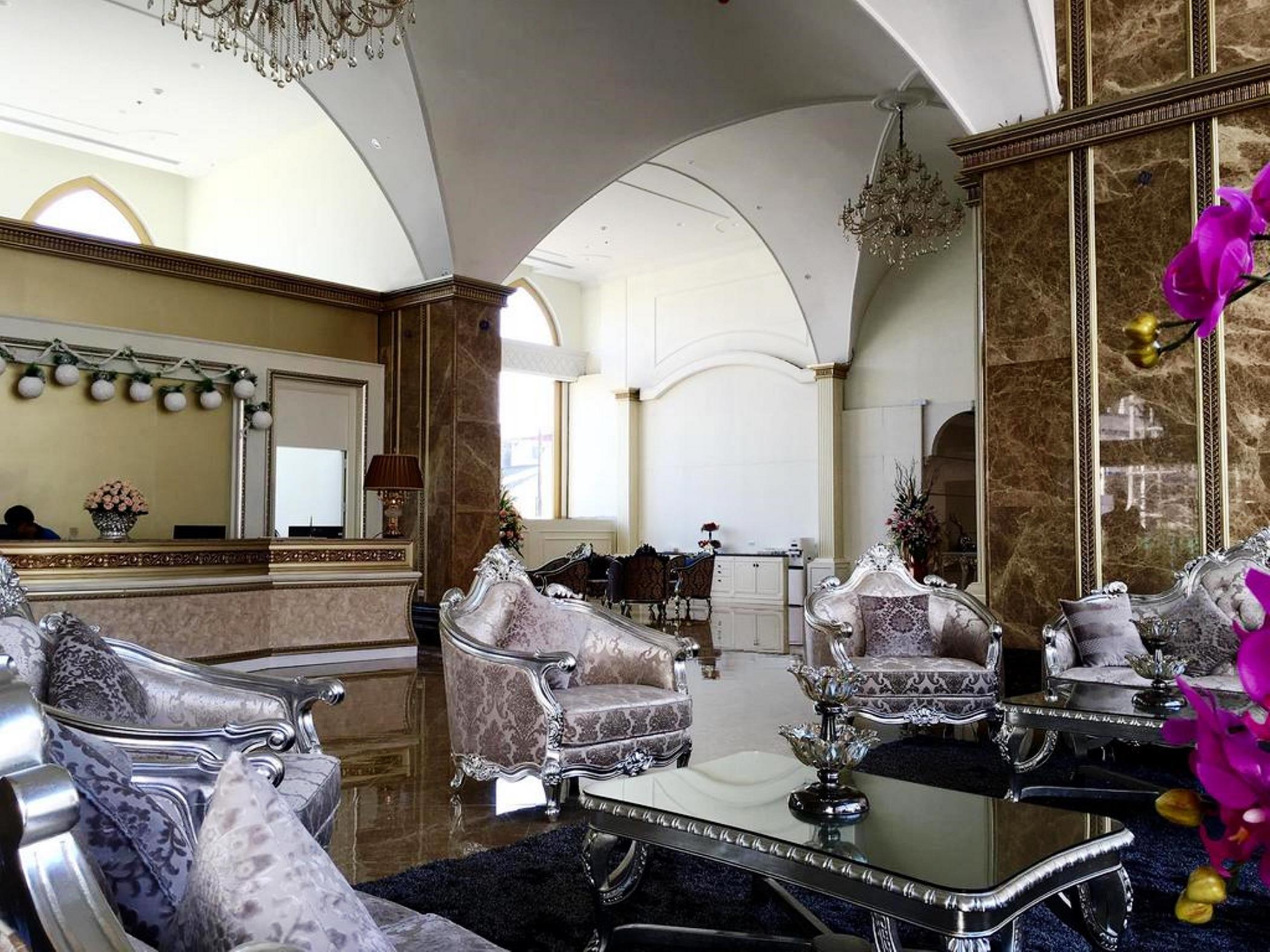 Lk President Hotel Патая Екстериор снимка