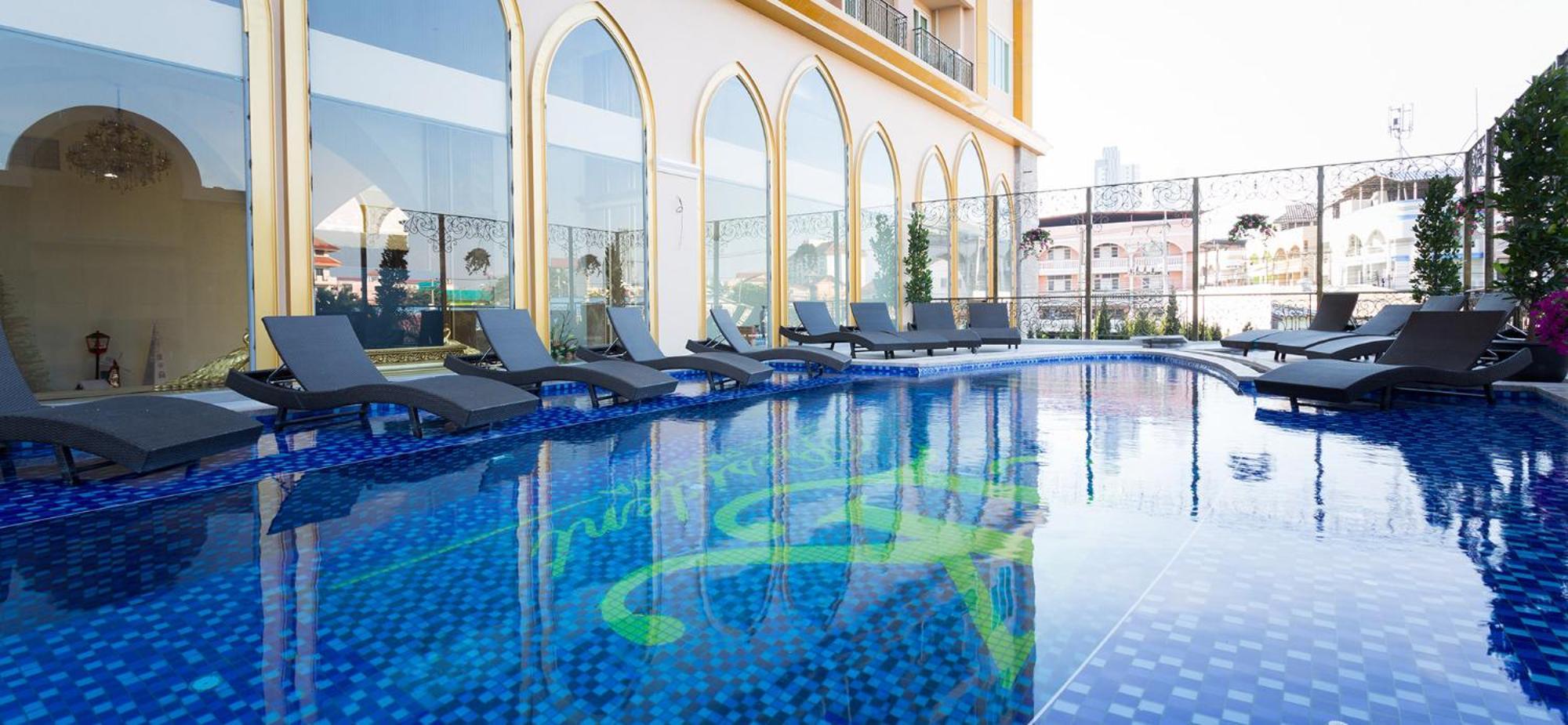 Lk President Hotel Патая Екстериор снимка