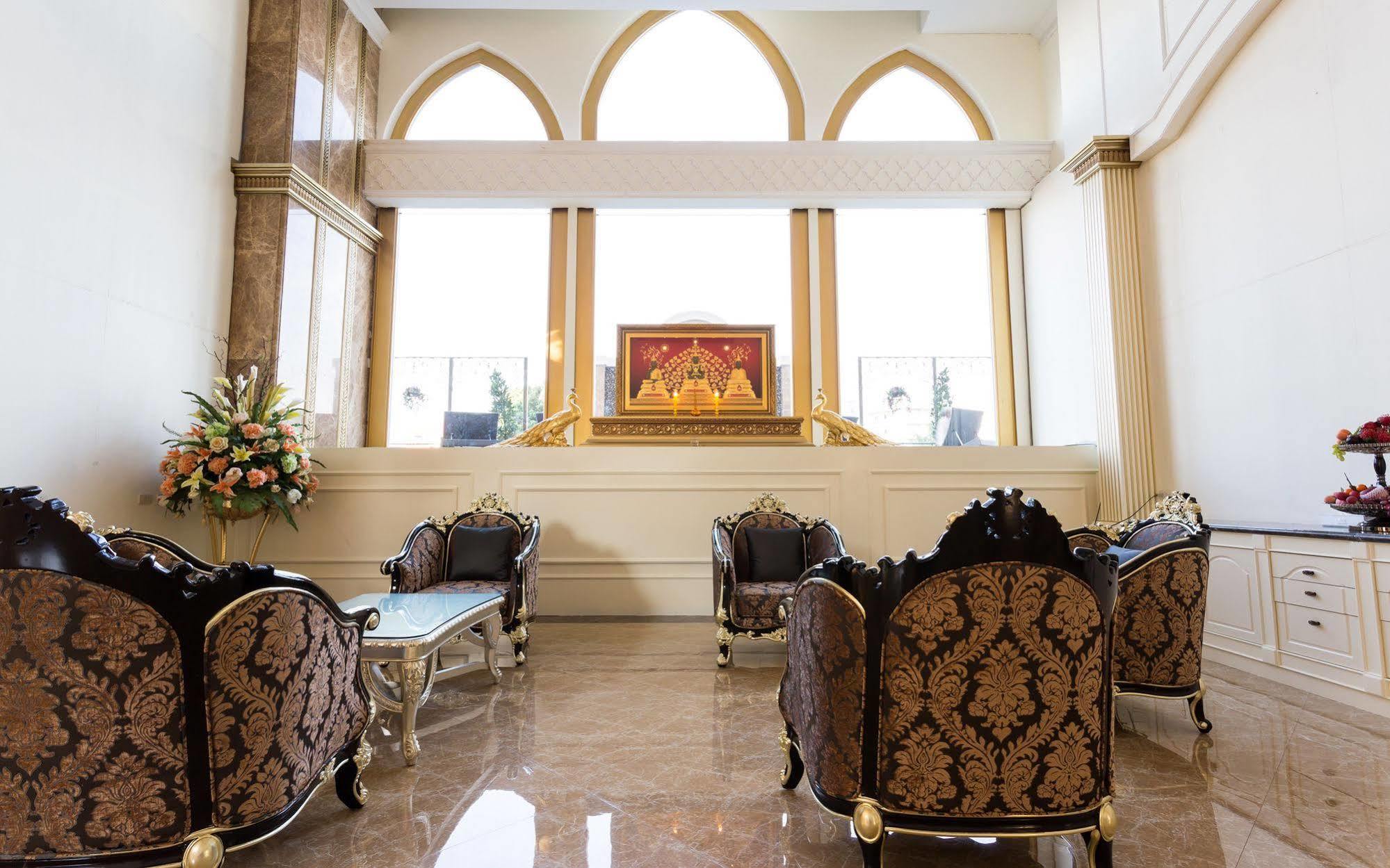 Lk President Hotel Патая Екстериор снимка