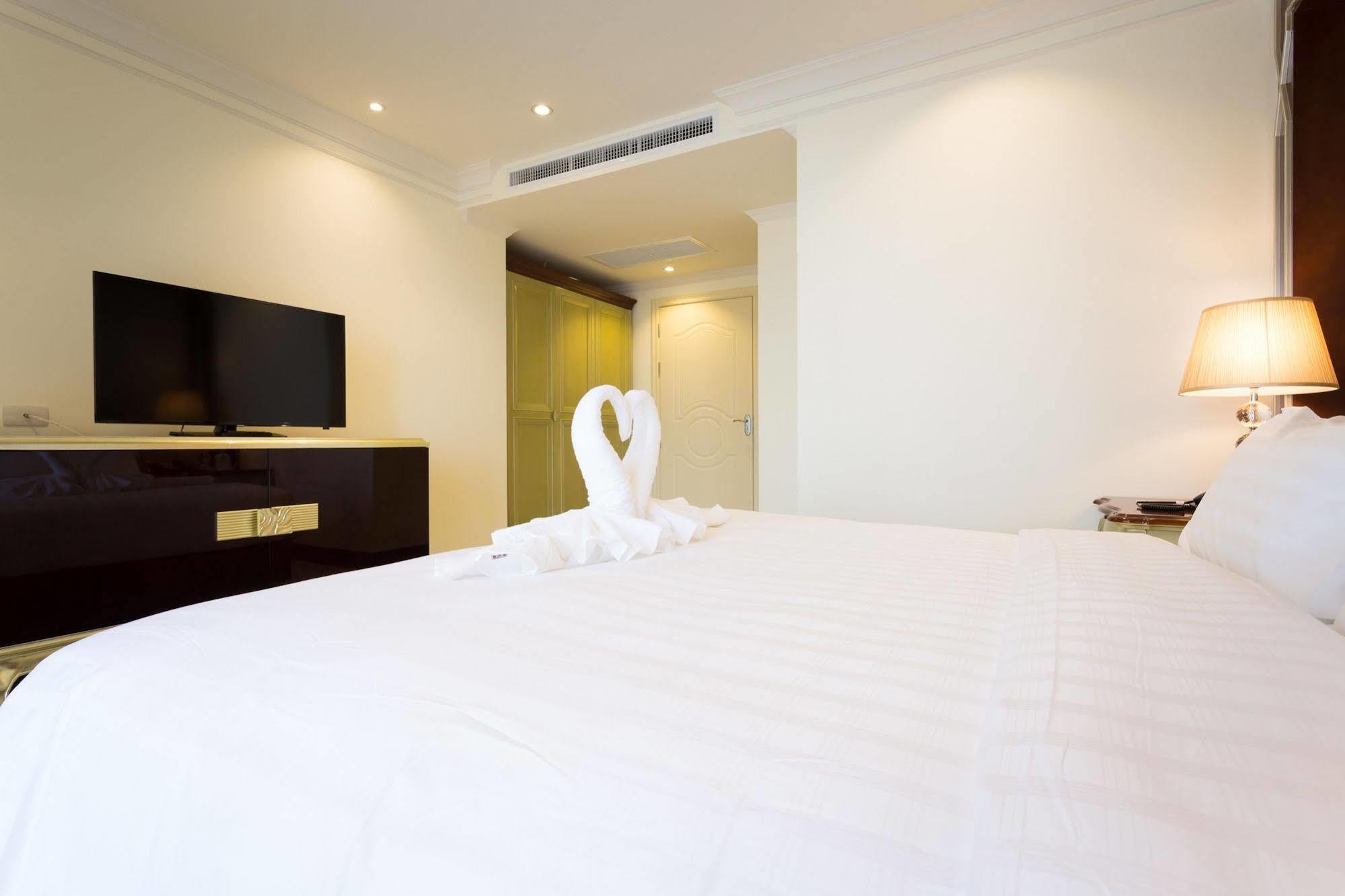 Lk President Hotel Патая Екстериор снимка